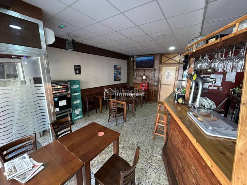 Foto 144cead9-bf24-4b3f-b897-343a30b3fa06. Geschäftsraum in Centre Salt