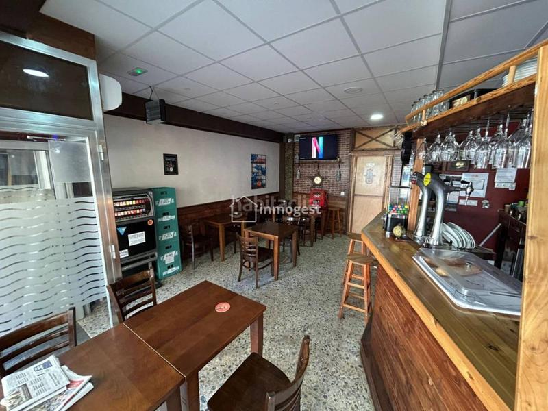 Foto 828e9a3c-8dc0-484b-8ca1-e62d566c2113. Geschäftsraum in Centre Salt