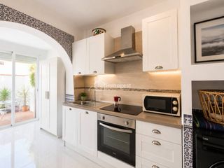 Miete Studiowohnung  Calle torroella de montgrí. Estudio en alquiler en lescala