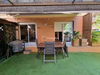 Pis  Pep ventura. Piso en planta baja con patio y aparcamiento  zona la massana, s