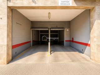 Car parking  Travesia travessia de santa eugenia. Plaza de parking a la venta  veinat