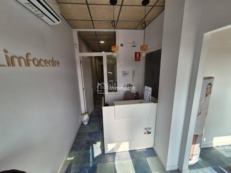 Foto 33f76a7f-ee6e-46e1-94ef-161770cae8dd. Lloguer local comercial a Fontajau - Sant Ponç Girona