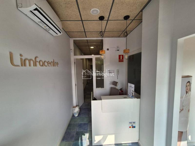 Foto 4f328c91-878f-4c52-ae74-05998925bab8. Lloguer local comercial a Fontajau - Sant Ponç Girona