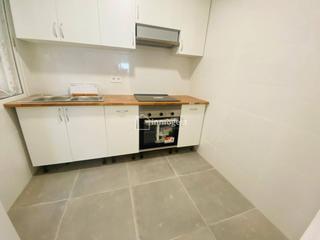 Appartement  Raval. Piso semi reformado en cassa de la selva!!!