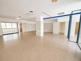Alquiler Local Comercial  Paseo marques de camps. Local comercial de 178m en salt zona muy buena