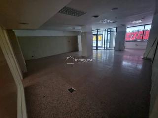 Lloguer Local Comercial  Marques de camps. Local comercial de 178m en salt zona muy buena