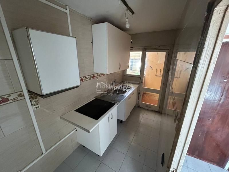 Foto 1748d1a0-1adc-4546-a010-3a7a88708d8a. Flat in Centre Salt