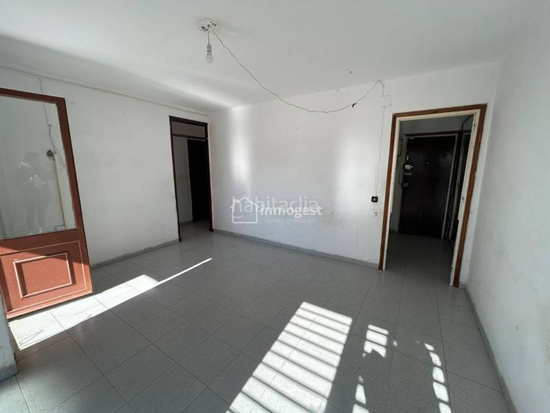 Foto e5d4c9db-a99e-41db-881b-1b73e8ef1733. Flat in Centre Salt