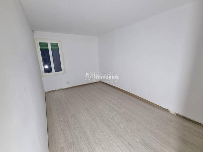 Foto 8af9d93d-579e-499d-933b-12954d6cdf0e. Piso  reformado !!!!! zona tranquila en Centre Salt