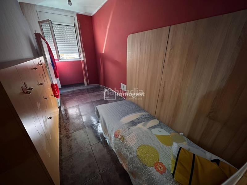 Foto 0c8eda18-f6d2-4eba-be2e-777c4a877998. Etagenwohnung in Centre Salt