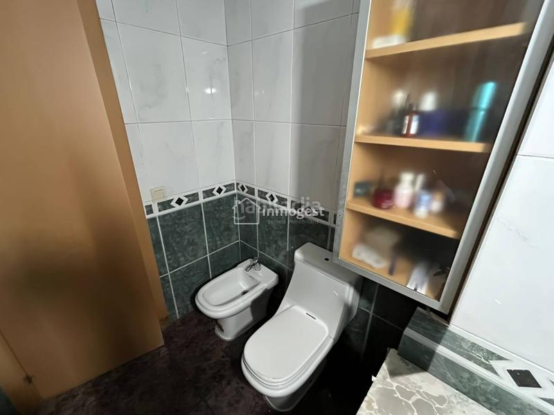 Foto 7737a1e8-210e-45f0-936b-3e78c3fa5c23. Etagenwohnung in Centre Salt