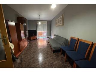 Pis  Àngel guimerà. Venta de piso en salt