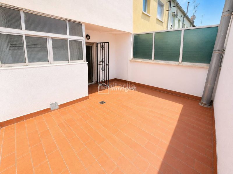 Foto c35909c5-f243-4a75-8109-f5841ce492a7. Casa amb calefacció aparcament a Maçana Salt