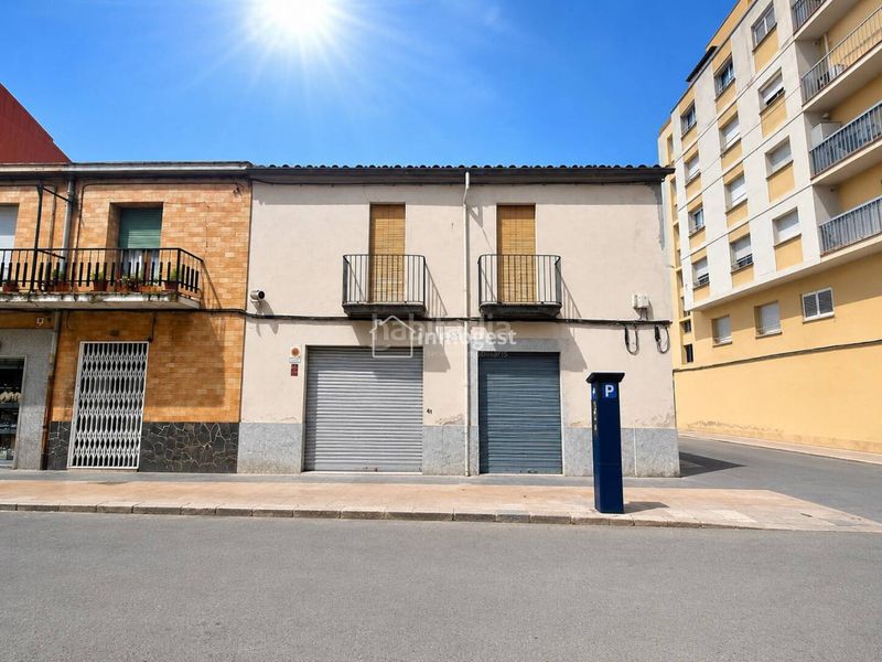 Foto 4b512047-cc94-4242-8245-e8b47cb7dc8b. Casa adossada amb aparcament a Veïnat Salt