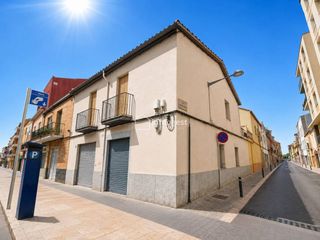Casa a schiera  Calle mayor. Venta de casa adosada en salt