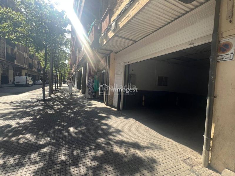 Foto 267e7444-ce51-41af-8060-4b39b1e226b8. Aparcament cotxe a Centre Salt