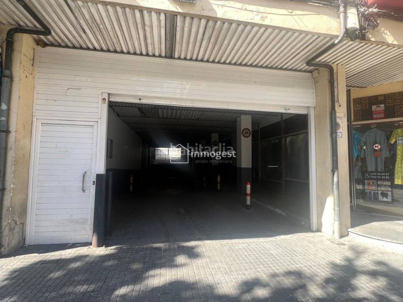 Foto 41307885-9f7b-44aa-8a26-967791b1450c. Aparcament cotxe a Centre Salt