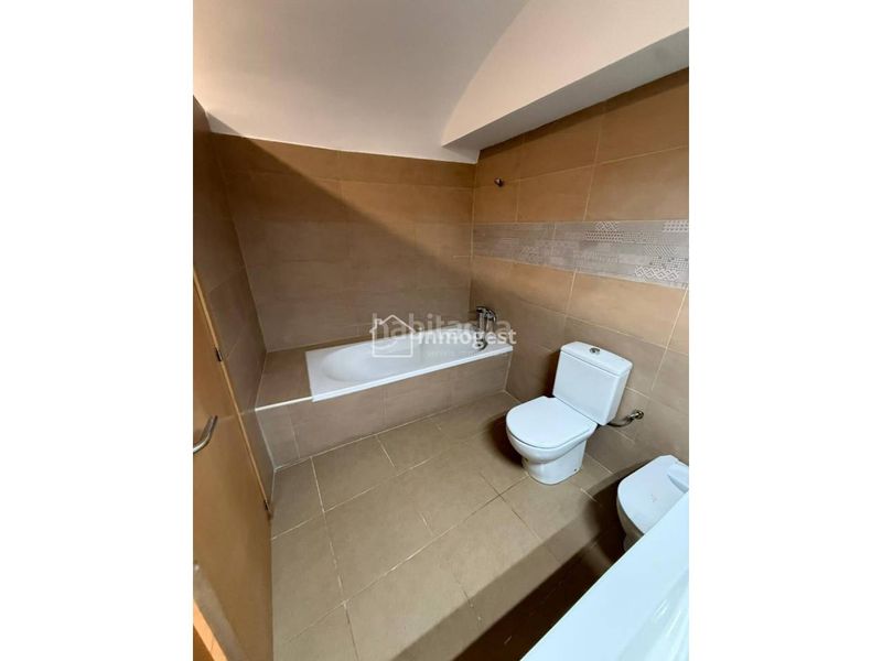 Foto 292e4b6e-fd93-48e1-b275-4f52b37dc7ac. Pis a Flaçà