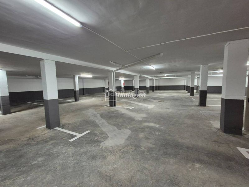 Foto 94c071ae-17cd-470d-9c0e-0b80e8363364. Alquiler parking coche plazas de parking en alquiler , zona taialà germà sabat en Girona