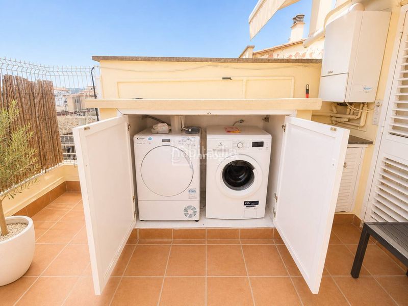 Foto dfe9ca39-8d69-48b0-afa6-b35469a9d6eb. Àtic amb calefacció a Centre Salt