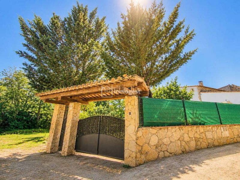 Foto afe9d59c-8f6a-4362-812f-6802af0f8add. Casa amb calefacció aparcament piscina a Sarrià de Ter