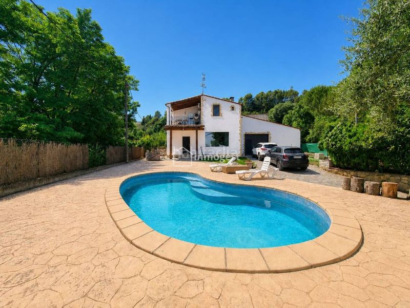 Foto d7514fe7-bda6-4621-a53e-ab4a96aaa463. Casa amb calefacció aparcament piscina a Sarrià de Ter