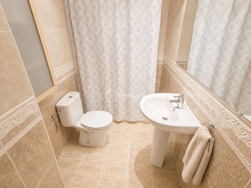 Foto 93ef1dbd-7dbf-4429-a8ac-33b92a9c7fa8. Pis a Can Gibert del Pla Girona