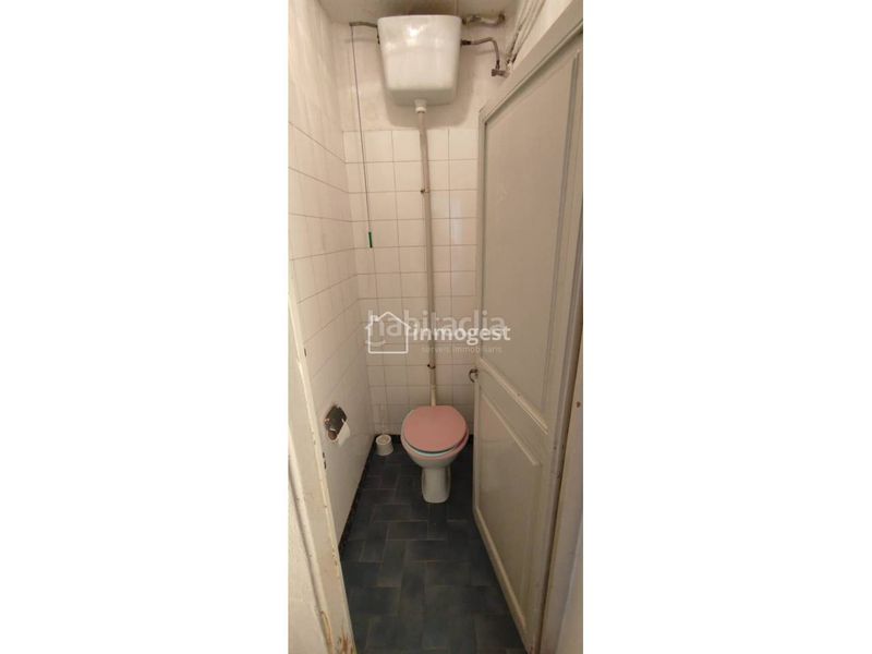 Foto dbae59fe-c8a6-44e0-a5fe-5c611780f687. Pis a Anglès