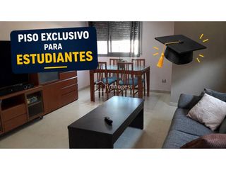 Flat in Calle RAMON I CAJAL