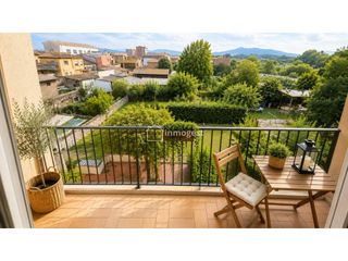 Flat  Calle tramuntana. Piso en venta en barri vell