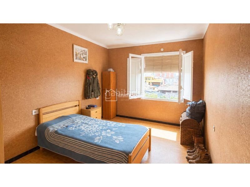 Foto cb3da820-1bb8-429f-a7e8-6412f004eb28. Pis a Barri Vell Salt