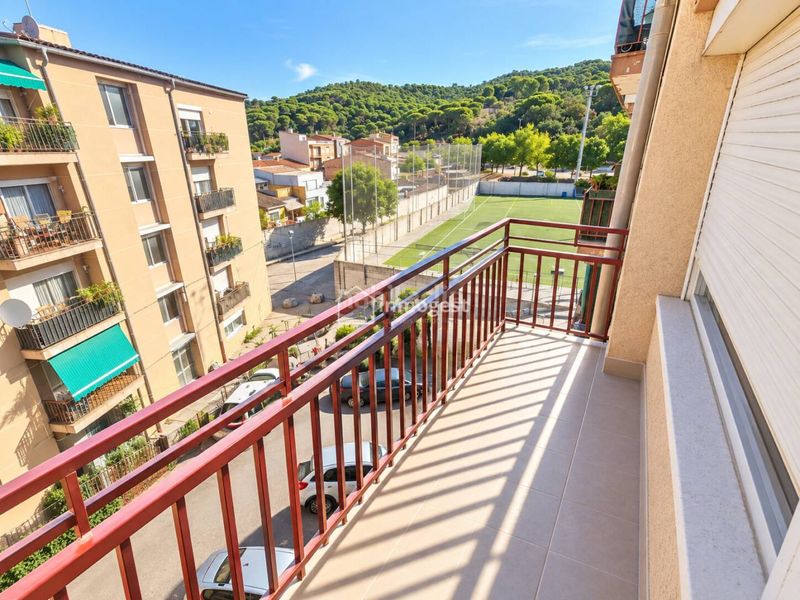 Foto 2040c81d-be29-42b1-b8b0-9c995378c622. Pis a Vila - roja Girona