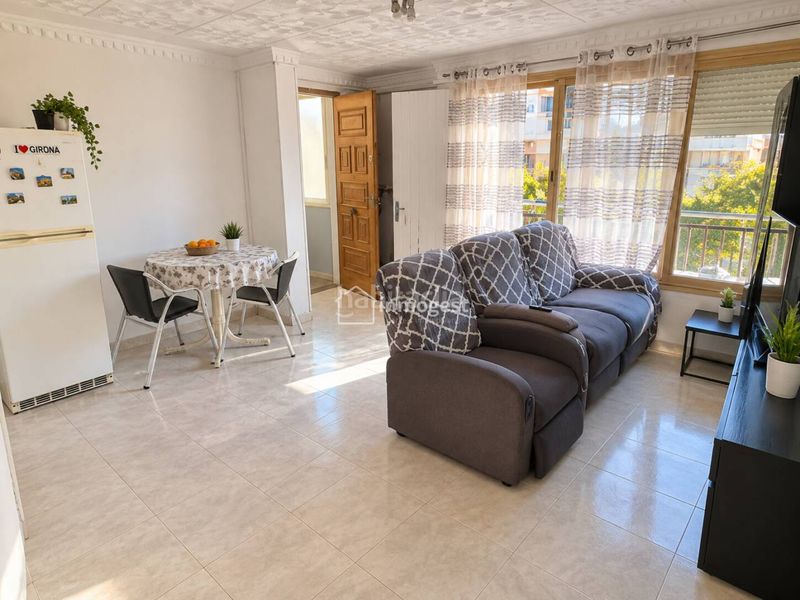 Foto 4420a857-3644-49b0-99c4-d7506f847a3a. Pis a Vila - roja Girona