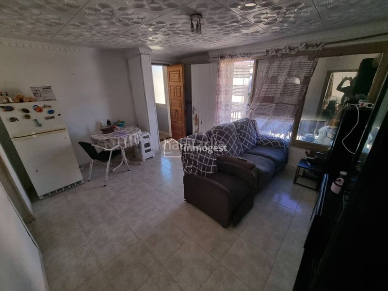 Foto 71abf88f-b309-4132-9947-1b4ae9b9f1e3. Pis a Vila - roja Girona