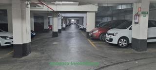 Parking coche en Agirre lehendakariaren etorbidea 137