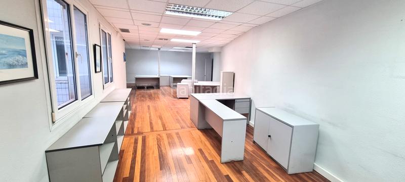 Foto de3fc2df-ebed-4b14-8de4-c12600f682f9. Oficina a uribitarte kalea 22 a Albia Bilbao