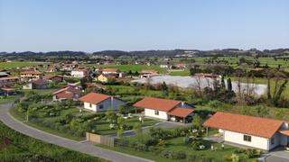Casa in Carreño - guimaran. Próxima construcción de chalets independientes en el concejo de