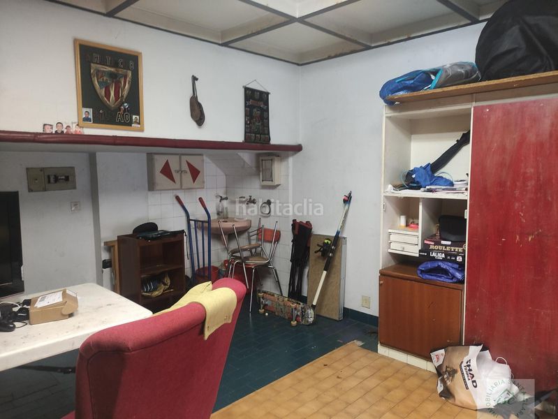 Foto 3091e90a-4b35-4283-86fb-acb31bd3f3b3. Local comercial a Otxarkoaga Bilbao
