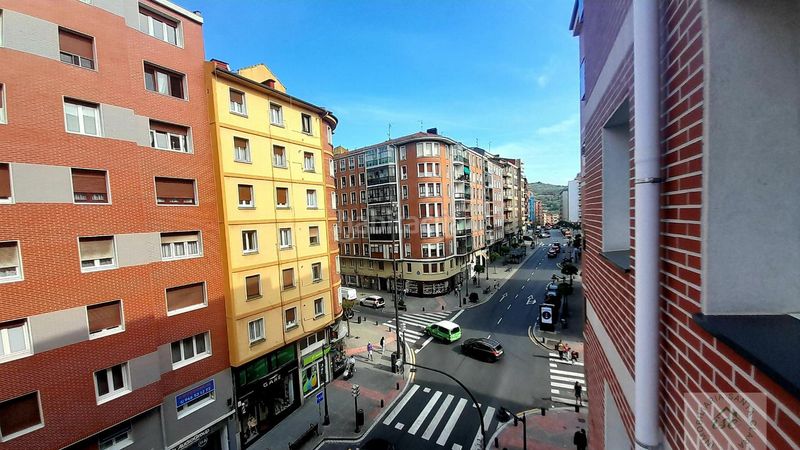 Foto 1424ccc7-a603-4000-acf3-1f34d33e09a6. Piso  en Santutxu-Basarrate Bilbao