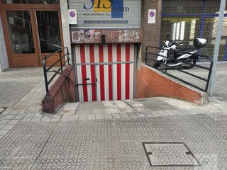 Aparcament cotxe a Masustegi