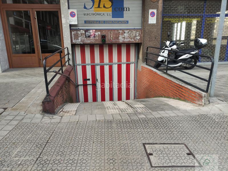 Foto 4ce40117-3b3a-448e-bdcd-fb3baf9e4e2d. Aparcament cotxe a Begoña Bilbao