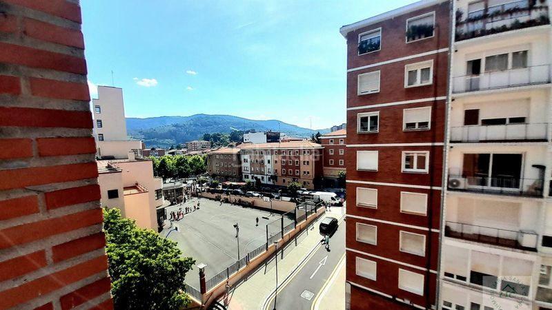 Foto f4b5dd82-a812-407b-a273-205c5836e1cb. Pis amb calefacció a Santutxu-Basarrate Bilbao