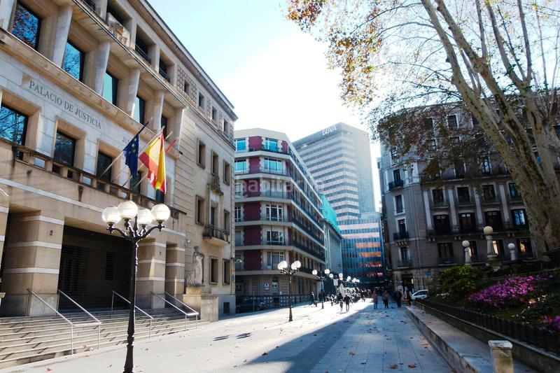 Foto b22d11b5-5c18-4795-8d92-b595cac3ceea. Pis amb calefacció a Plaza Circular Bilbao