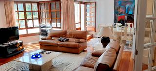 Xalet a Mungia. Impecable chalet adosado  con preciosas vistas despejadas, jardi