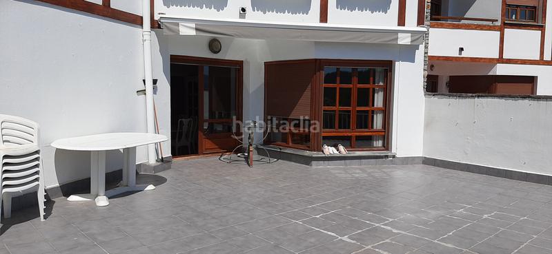 Foto 830df3c7-3228-450e-8357-c51ab76893bd. Chalet  adosado impecable prox. bus y club con jardin privado vistas despejadas txoko garaje en Mungia