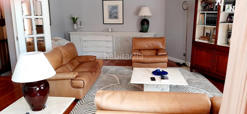 Foto dd62255f-96fd-4d6e-aec0-5b5d9c98e66a. Chalet  adosado impecable prox. bus y club con jardin privado vistas despejadas txoko garaje en Mungia