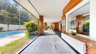 Chalet à Mungia. Chalet individual con preciosas vistas despejadas , piscina y gr