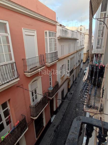 Foto 0e913c32-e6c7-49a2-8f0f-82656054fe2b. Piso se vende piso en cadiz , zona centro en Centro Histórico Cádiz