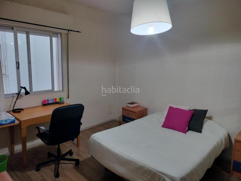 Foto 55c8e7e4-09a1-4d15-b053-6042399d1b08. Piso se vende piso en cadiz , zona playa de la caleta en Cádiz