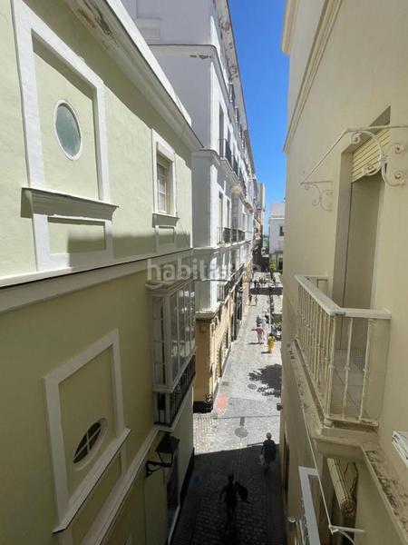 Foto ed95b726-b0e3-4b83-bdb9-2e9945f11ac3. Piso se vende piso en cadiz zona plaza san agustin en Cádiz